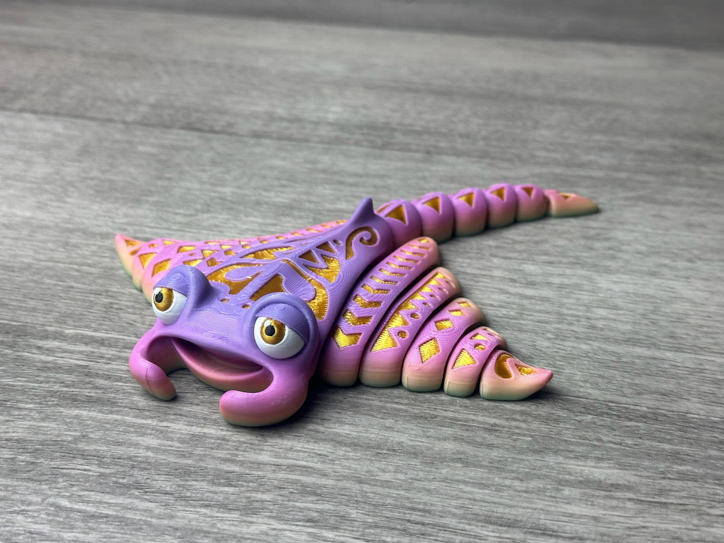 Flexible Manta Ray – Unique Ocean Animal Decor, Perfect Gift for Sea Life Enthusiasts